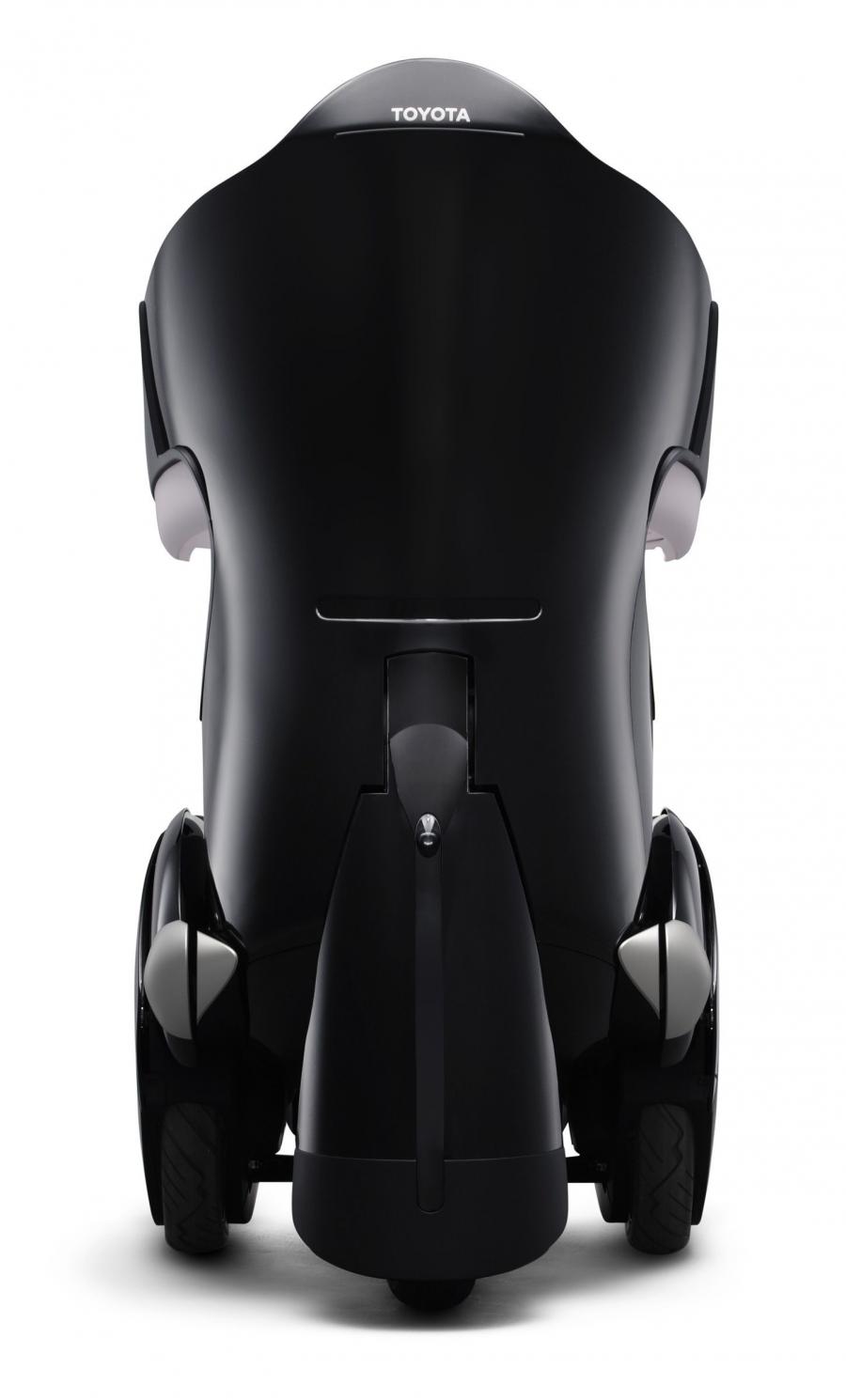  Toyota i-Real Concept 2007 года  (фото 8 из 21)